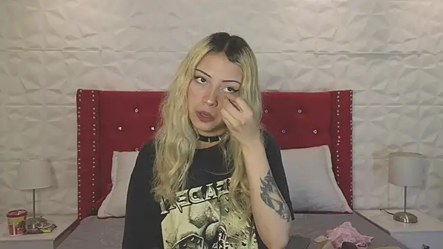 Lucy n pink online show from October 2025 02:48:01 PM