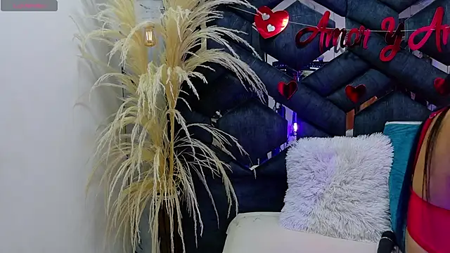 Madison 03 online show from September 2025 05:53:02 AM