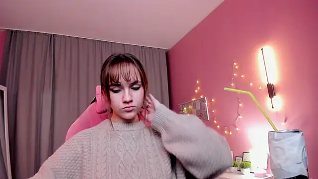 Jamie Chung online show from November 2025 01:05:01 AM