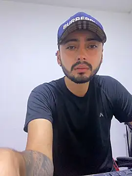 cristopher wallacee online show from November 2025 08:54:02 PM