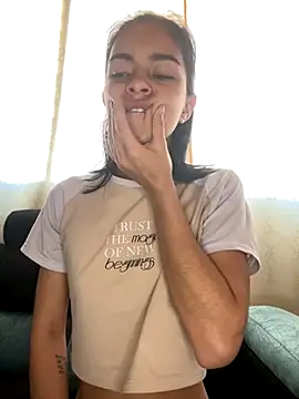 Snapshot of blinkiii_ chatting on September 2025 02:21:01 PM blinkiii online show from September 2025 02:21:01 PM