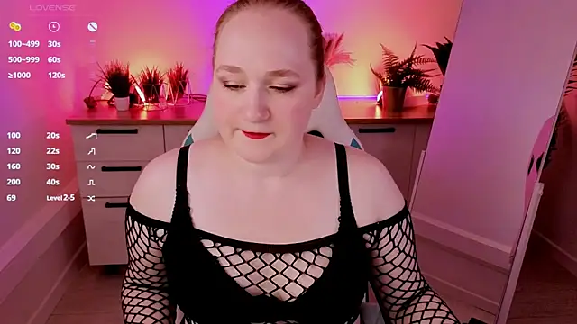 Snapshot of Kitty_Rest_ chatting on September 2025 03:34:01 PM Kitty Rest online show from September 2025 03:34:01 PM