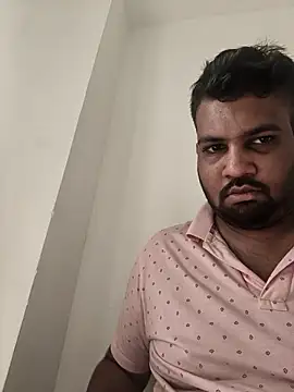vinay smalldick online show from May 2026 02:31:02 AM