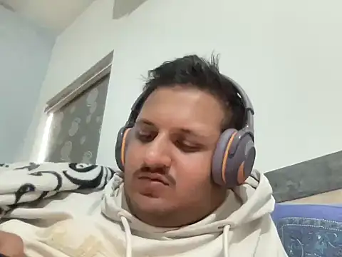 Snapshot of chiikuloveu chatting on February 2026 05:59:02 AM chiikuloveu online show from February 2026 05:59:02 AM