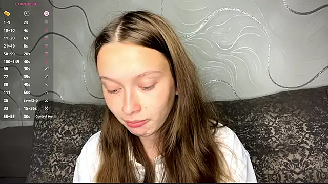 CharlynDini online show from October 2025 03:20:02 PM