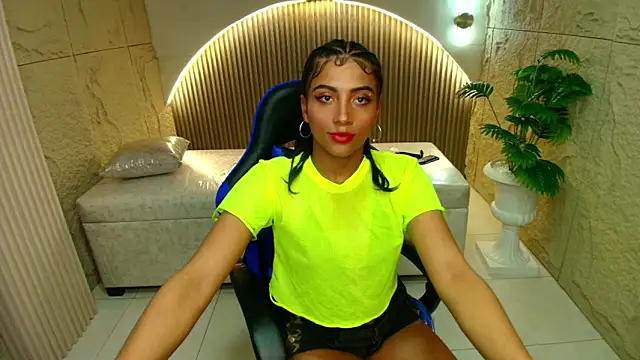 Snapshot of katty_berry_r chatting on September 2025 07:58:02 PM katty berry r online show from September 2025 07:58:02 PM