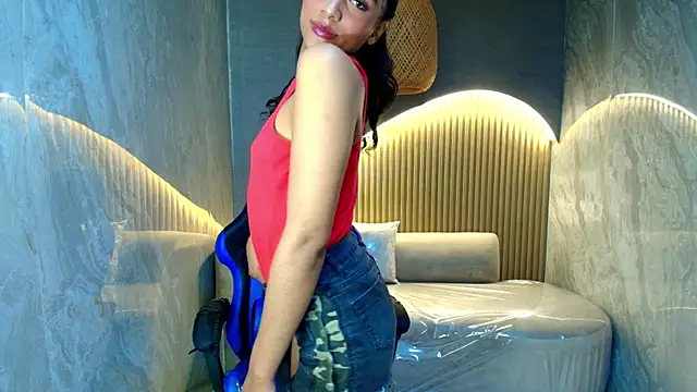 Snapshot of katty_berry_r chatting on November 2025 12:29:02 PM katty berry r online show from November 2025 12:29:02 PM