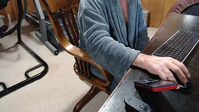 billy471 online show from November 2025 04:18:01 PM