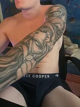 Snapshot of fronkie9384 chatting on December 2025 10:20:02 AM fronkie9384 online show from December 2025 10:20:02 AM