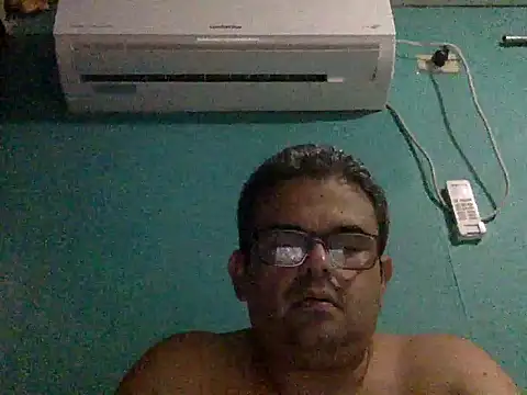 Snapshot of Katracho6969 chatting on September 2025 03:43:01 AM Katracho6969 online show from September 2025 03:43:01 AM