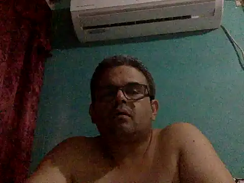 Snapshot of Katracho6969 chatting on September 2025 04:27:02 AM Katracho6969 online show from September 2025 04:27:02 AM