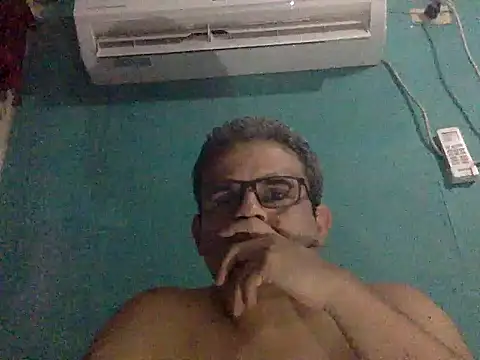 Snapshot of Katracho6969 chatting on October 2025 03:23:02 AM Katracho6969 online show from October 2025 03:23:02 AM