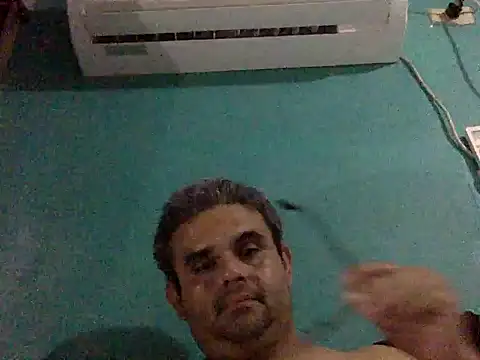 Snapshot of Katracho6969 chatting on October 2025 03:31:02 AM Katracho6969 online show from October 2025 03:31:02 AM