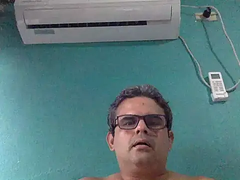 Snapshot of Katracho6969 chatting on October 2025 10:47:01 PM Katracho6969 online show from October 2025 10:47:01 PM