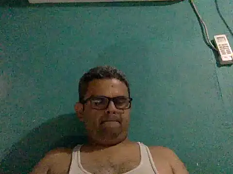 Snapshot of Katracho6969 chatting on November 2025 03:50:01 AM Katracho6969 online show from November 2025 03:50:01 AM