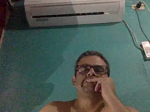 Snapshot of Katracho6969 chatting on November 2025 06:02:02 AM Katracho6969 online show from November 2025 06:02:02 AM