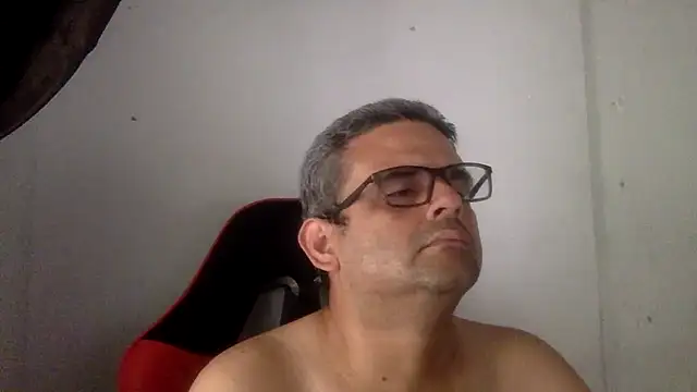 Snapshot of Katracho6969 chatting on June 2026 07:13:01 PM Katracho6969 online show from June 2026 07:13:01 PM