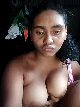 Snapshot of Lucy-Ferr chatting on October 2025 07:42:02 PM Lucy-Ferr online show from October 2025 07:42:02 PM