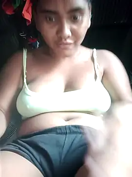 Snapshot of Lucy-Ferr chatting on October 2025 03:13:01 PM Lucy-Ferr online show from October 2025 03:13:01 PM