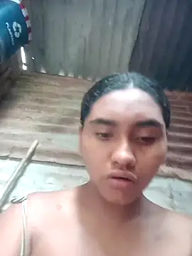 Snapshot of Lucy-Ferr chatting on October 2025 02:51:02 PM Lucy-Ferr online show from October 2025 02:51:02 PM