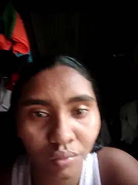 Snapshot of Lucy-Ferr chatting on October 2025 04:28:01 PM Lucy-Ferr online show from October 2025 04:28:01 PM