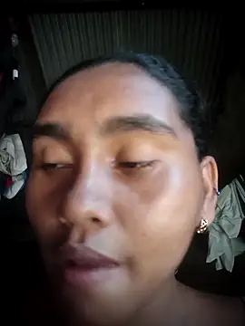 Snapshot of Lucy-Ferr chatting on October 2025 07:15:02 PM Lucy-Ferr online show from October 2025 07:15:02 PM