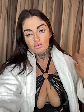 IrishmilfAnna online show from May 2026 12:10:01 PM