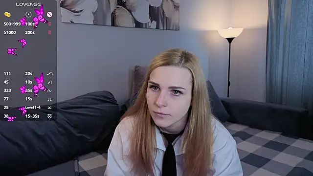 HelenMartines online show from October 2025 10:16:02 AM