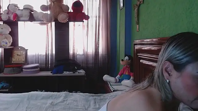  Charlize theron  online show from November 2025 05:57:02 PM