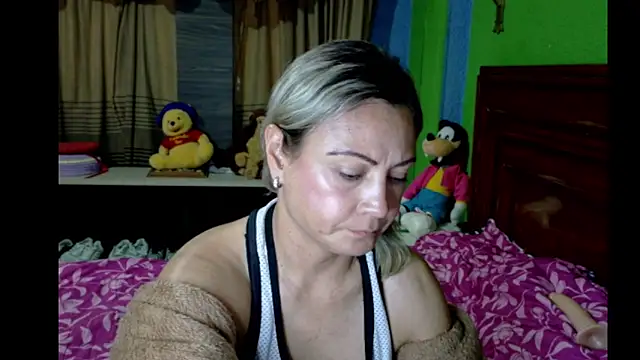  Charlize theron  online show from April 2026 01:42:02 AM