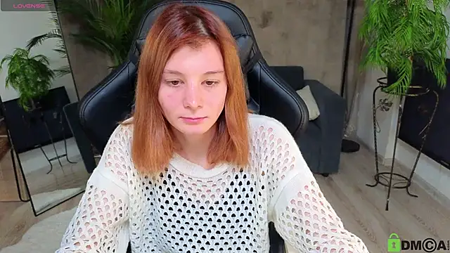 Snapshot of EllinEverly chatting on September 2025 09:14:01 PM EllinEverly online show from September 2025 09:14:01 PM