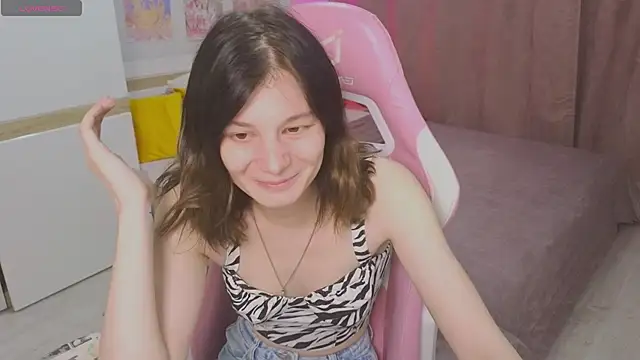 EllinEverly online show from June 2026 10:58:01 PM
