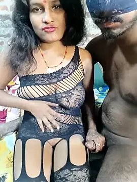 sexy-couple77 online show from October 2025 12:09:01 AM