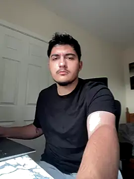 Snapshot of mixedcouplee69 chatting on October 2025 07:39:01 AM mixedcouplee69 online show from October 2025 07:39:01 AM