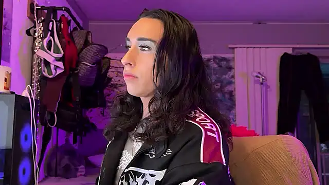 xoFrankie online show from January 2026 01:11:01 AM