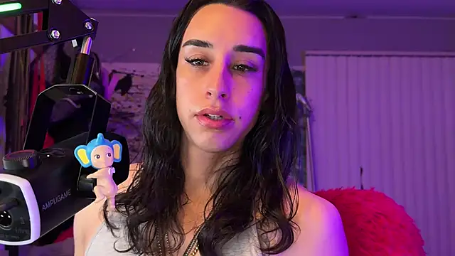 xoFrankie online show from May 2026 03:24:02 AM
