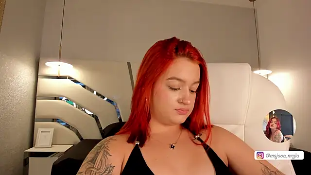 Julieth Rojas online show from September 2025 04:56:01 AM