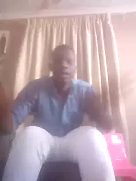 Snapshot of FANTASYROOM23 chatting on January 2026 04:44:01 PM FANTASYROOM23 online show from January 2026 04:44:01 PM