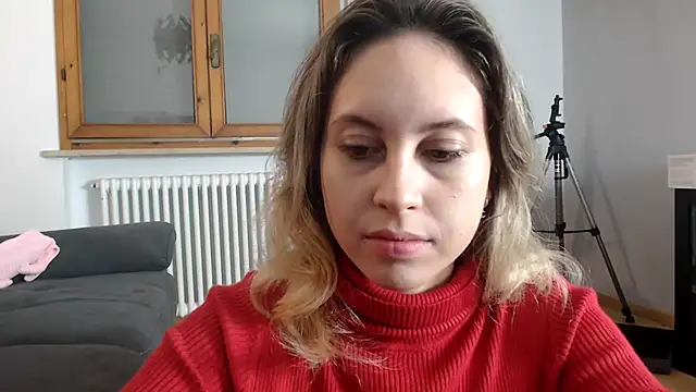 Snapshot of L_Sofia chatting on November 2025 11:51:02 PM L Sofia online show from November 2025 11:51:02 PM