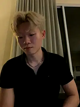 Snapshot of zachlee_69 chatting on December 2025 06:45:01 PM zachlee 69 online show from December 2025 06:45:01 PM