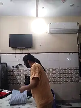 meenu bhabhi547 online show from May 2026 01:47:01 AM