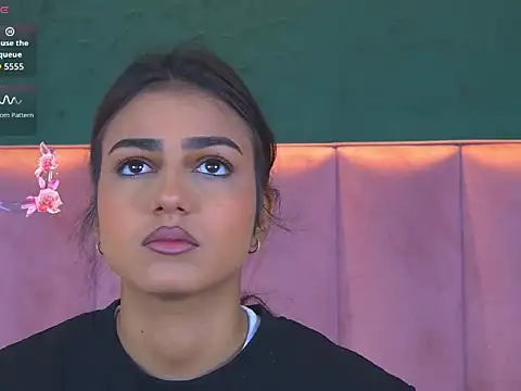 VanessaOlive online show from October 2025 05:11:02 AM