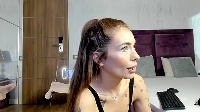 JessicaSky  online show from June 2026 07:45:02 PM