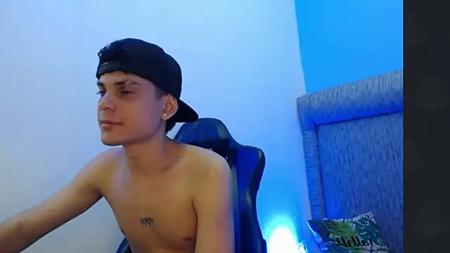 dilan hott  online show from February 2026 07:30:02 PM