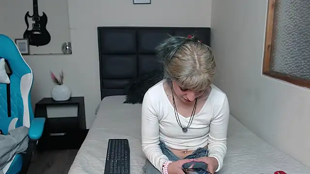 Amnesia  online show from November 2025 01:12:02 PM