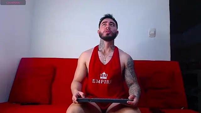 tommyblessd1 online show from September 2025 06:32:02 PM