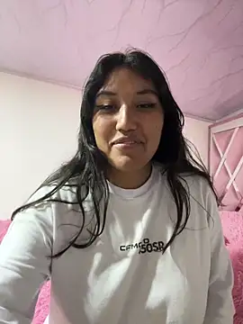 Snapshot of SharaRous chatting on November 2025 02:34:01 AM SharaRous online show from November 2025 02:34:01 AM