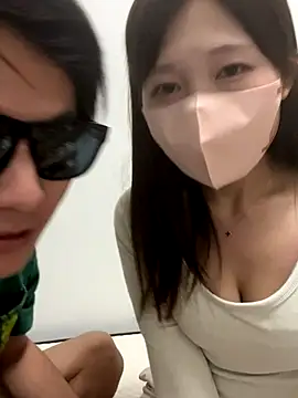 erokami36 online show from November 2025 03:19:02 PM