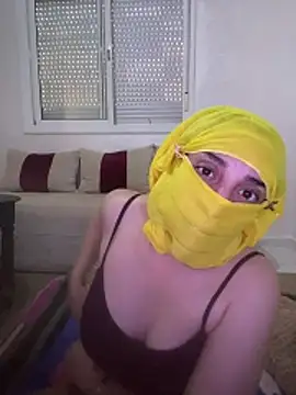 DIAMOUNDA online show from May 2026 05:40:02 PM