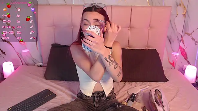 Red kytty6 online show from March 2026 04:06:01 AM